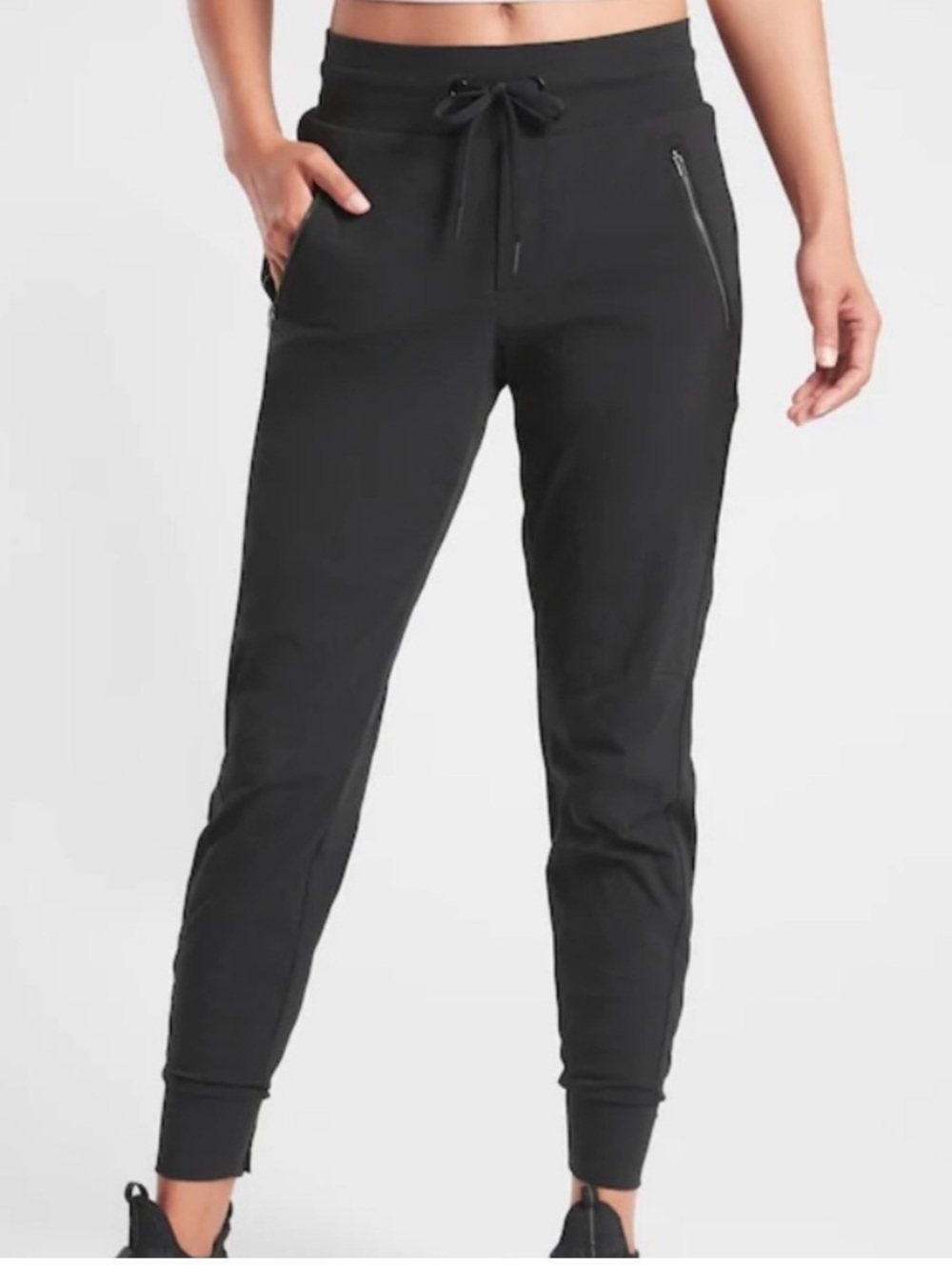 Athleta Women’s Trekkie North Joggers Size 14 Black Nylon Workout Hiking Outdoor